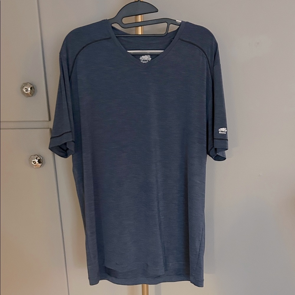 Roots Men's V-Neck Knit Short Sleeve